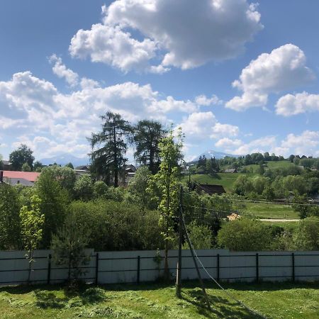 У Ані Lazeshchyna Extérieur photo